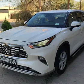 Toyota Highlander 2020