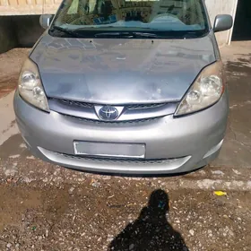 Toyota Sienna 2006