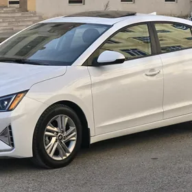 Hyundai Elantra 2020