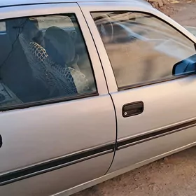 Opel Vectra 1989