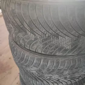 KUMHO  255 50.19KUMHO 255.