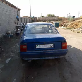 Opel Vectra 1989