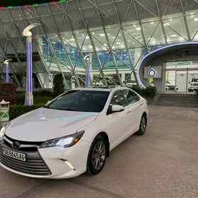 Toyota Camry 2017