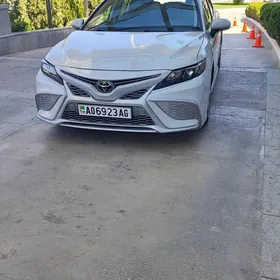 Toyota Camry 2022