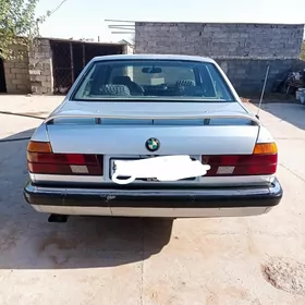 BMW 730 1987