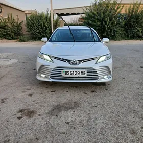 Toyota Camry 2020