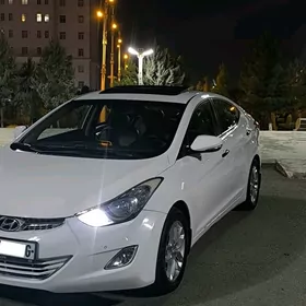Hyundai Elantra 2013