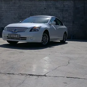 Nissan Altima 2008