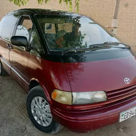 Toyota Previa 1991