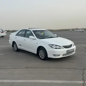 Toyota Camry 2004