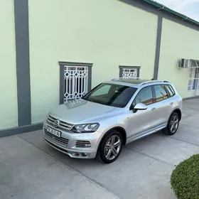 Volkswagen Touareg 2014