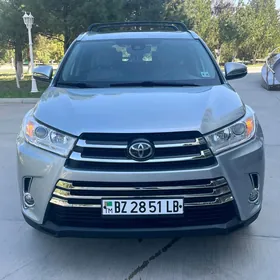 Toyota Highlander 2019