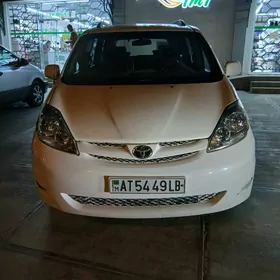 Toyota Sienna 2004