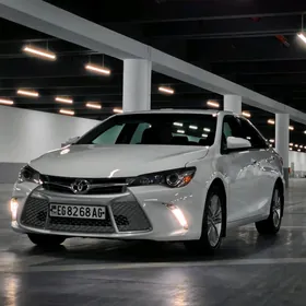 Toyota Camry 2015