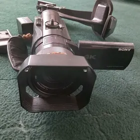SONY 4K AX100