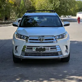 Toyota Highlander 2019