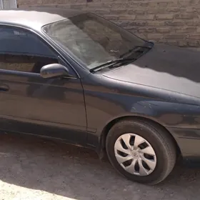 Toyota Corona 1993