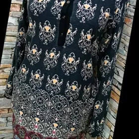 ,,Де-факто,,платье