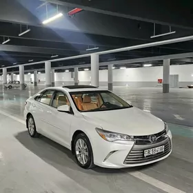 Toyota Camry 2015