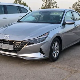 Hyundai Elantra 2021