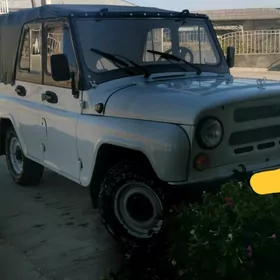 UAZ 469 2001