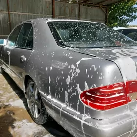 Mercedes-Benz E320 1996