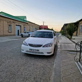 Toyota Camry 2005