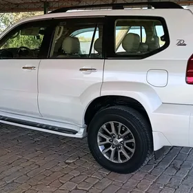 Toyota Land Cruiser Prado 2005