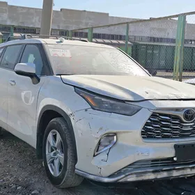 Toyota Highlander 2020
