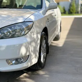 Toyota Camry 2004