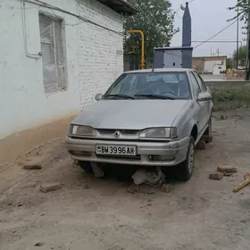 Renault Europa 19 1998
