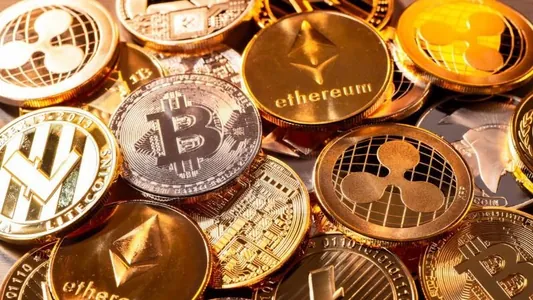 Dünýäde kriptomillionerleriň sany bir ýylda 40% artyp, 241 700-e ýetdi
