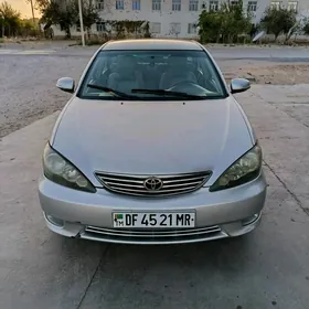 Toyota Camry 2004