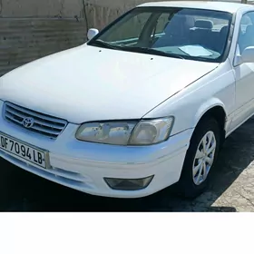 Toyota Camry 1997