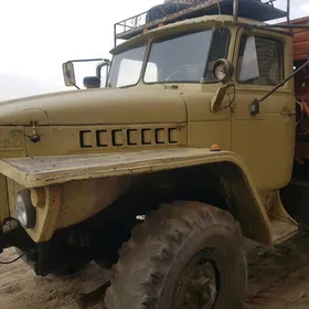 Ural 4320 1993