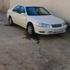 Toyota Camry 2000