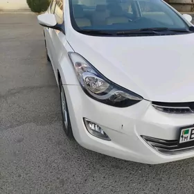 Hyundai Elantra 2013