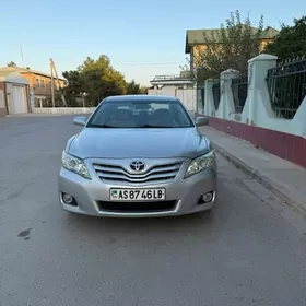 Toyota Camry 2010