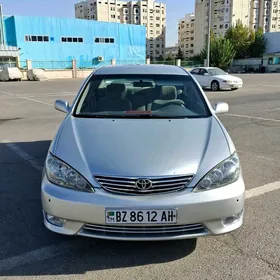 Toyota Camry 2004