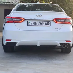 Toyota Camry 2024