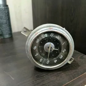 Часы ГАЗ 21Волга