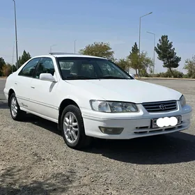 Toyota Camry 1999