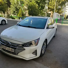 Hyundai Elantra 2019