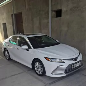 Toyota Camry 2022