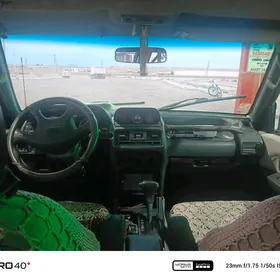 Mitsubishi Pajero 1999