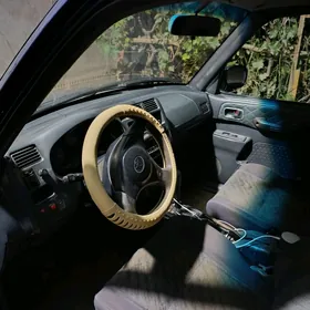 Toyota RAV4 2000