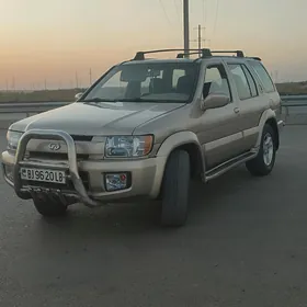 Infiniti QX4 2003