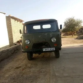 UAZ Profi 1987