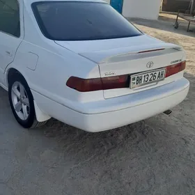 Toyota Camry 2000