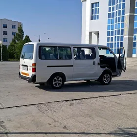 Toyota Hiace 2002